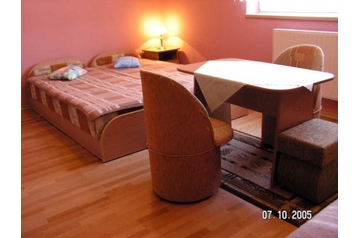 Poljska Privát Kamienica, Eksterier